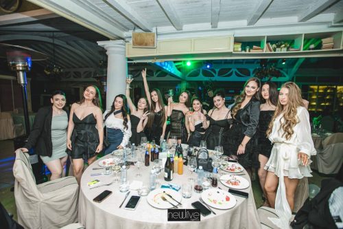Звездни абитуриентски балове - Event NewLive Agency - организация на балове, водещ Теодор Тодоров, DJ KraSi Belev, мащабни и уникални балове в целя България - www.eventnewlive.eu 